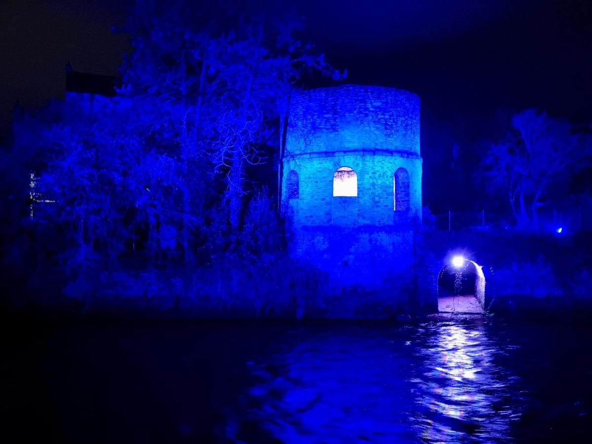 Suite Kassiopee, Romantisme, Balneo, Sauna Quimperlé Exterior foto